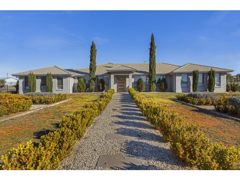 5 Sequoia Drive, Tamworth NSW 2340