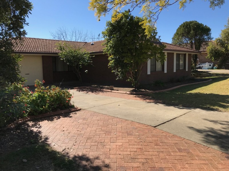 20 Kurrajong Street, Tamworth NSW 2340