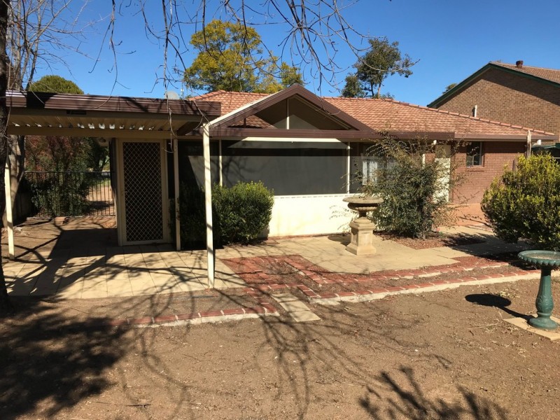 20 Kurrajong Street, Tamworth NSW 2340