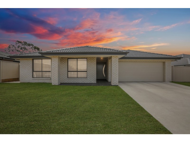 15 Appaloosa Place, Tamworth NSW 2340