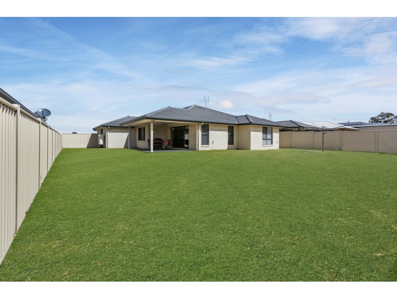 15 Appaloosa Place, Tamworth NSW 2340