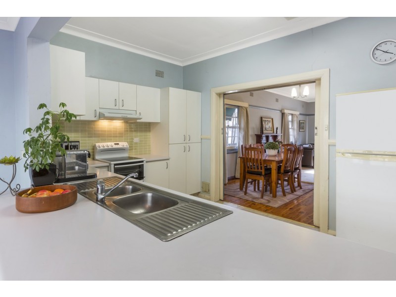 9 Janison Street, Tamworth NSW 2340