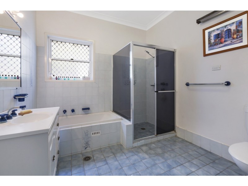 9 Janison Street, Tamworth NSW 2340