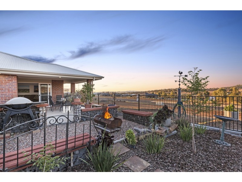 122 Verdelho Drive, Tamworth NSW 2340