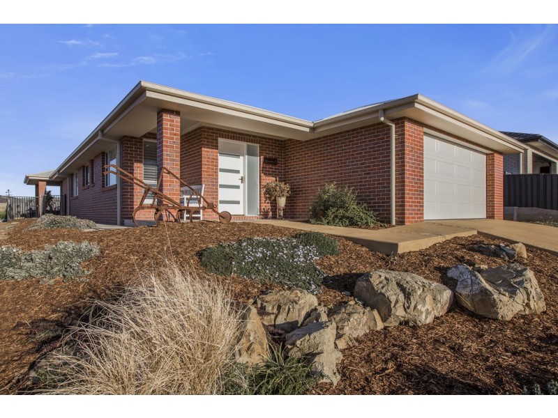 122 Verdelho Drive, Tamworth NSW 2340