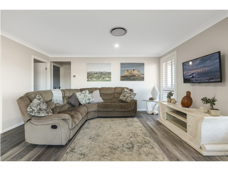 122 Verdelho Drive, Tamworth NSW 2340