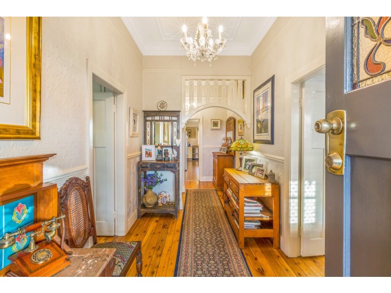 59 Roderick Street, Tamworth NSW 2340