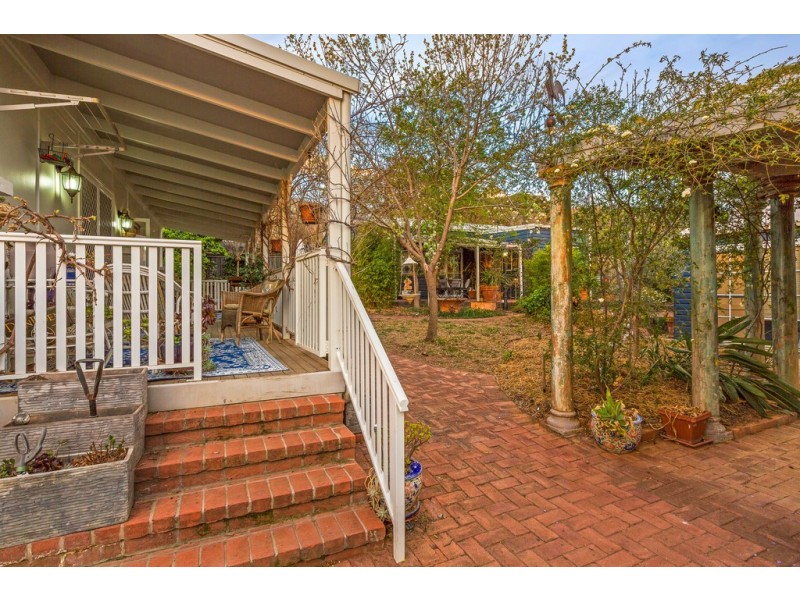 59 Roderick Street, Tamworth NSW 2340