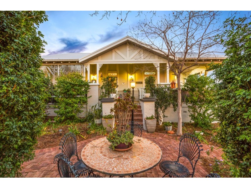 59 Roderick Street, Tamworth NSW 2340