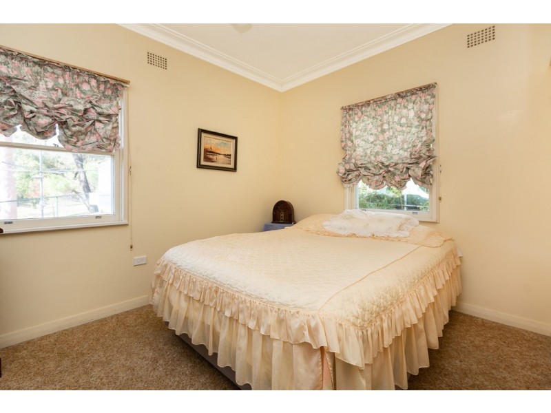 5 Neridah Avenue, East Tamworth NSW 2340
