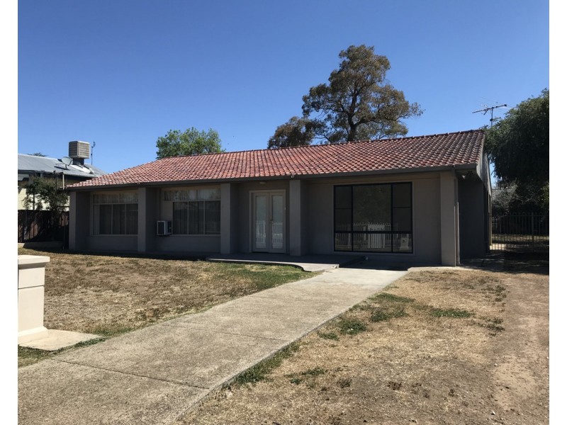 10 Edward Street, Tamworth NSW 2340