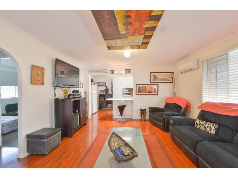 2/168 Carthage Street, Tamworth NSW 2340