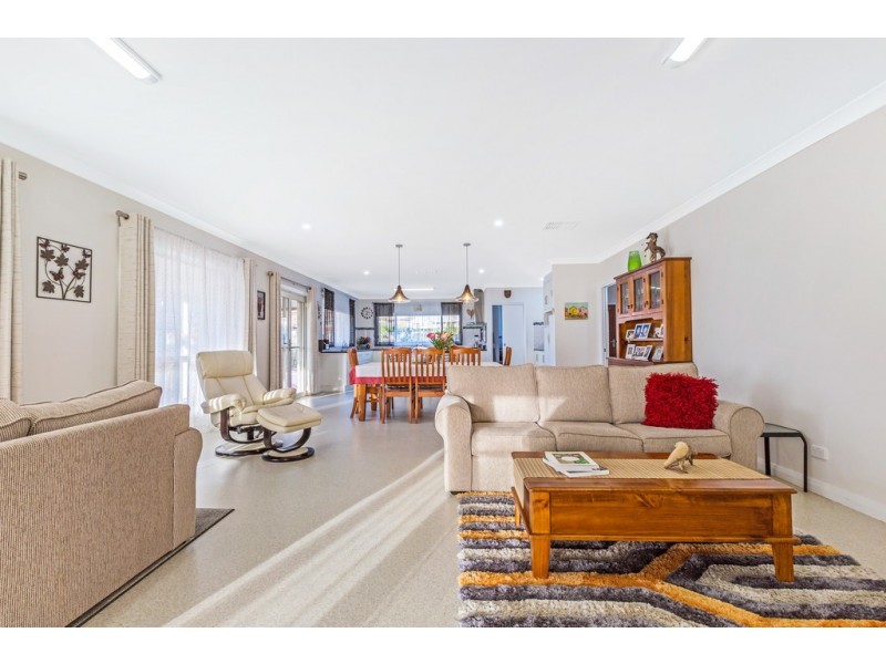 6 Highland Place, Tamworth NSW 2340