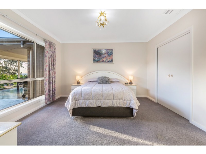 6 Highland Place, Tamworth NSW 2340