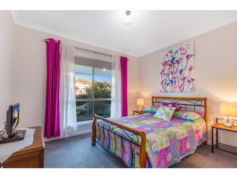 6 Highland Place, Tamworth NSW 2340