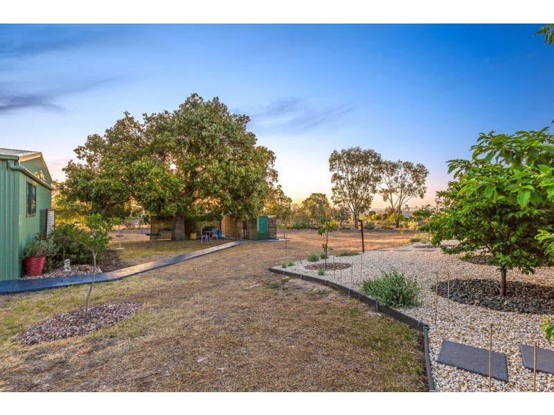 6 Highland Place, Tamworth NSW 2340