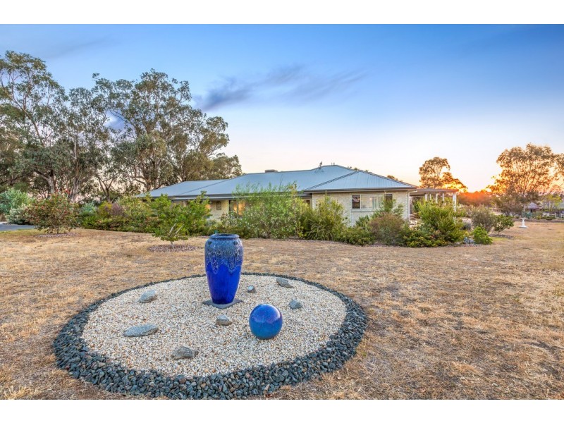 6 Highland Place, Tamworth NSW 2340