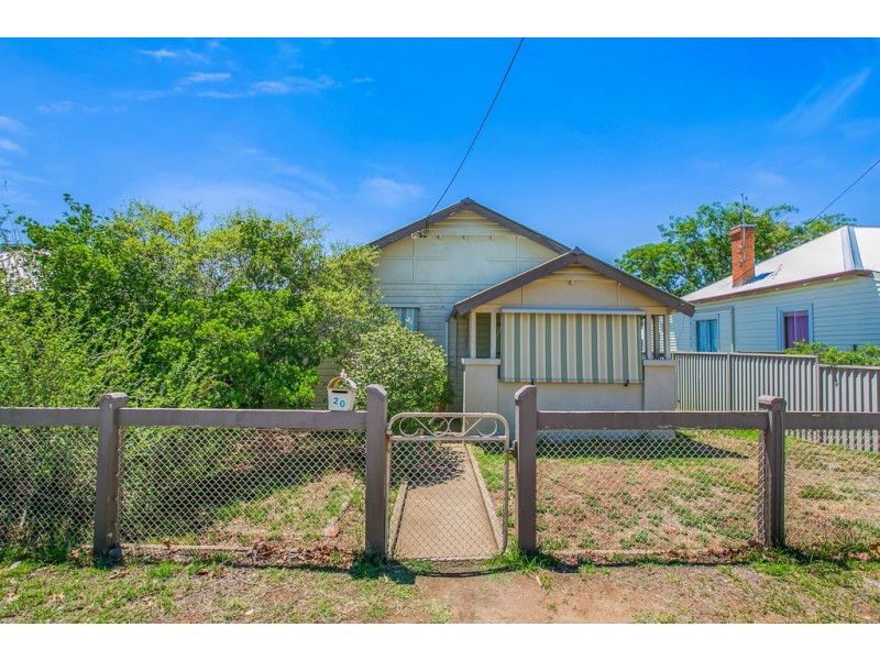 20 Denne Street, Tamworth NSW 2340