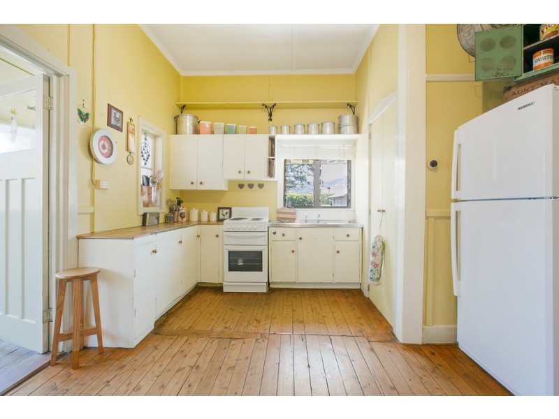 20 Denne Street, Tamworth NSW 2340