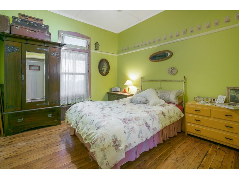 20 Denne Street, Tamworth NSW 2340