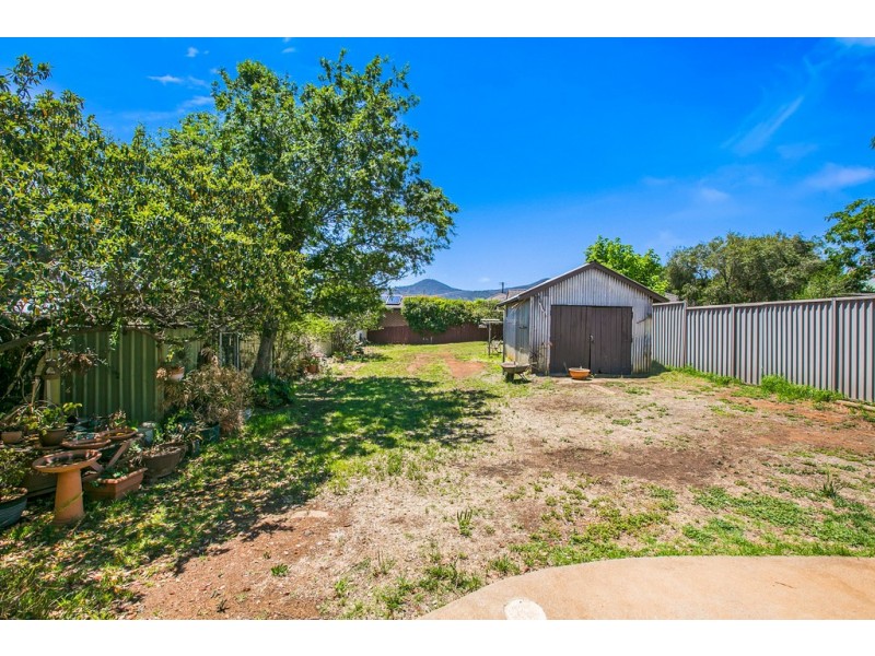 20 Denne Street, Tamworth NSW 2340