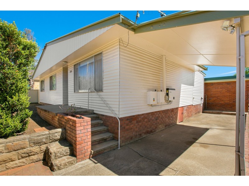 551 Armidale Road, Tamworth NSW 2340