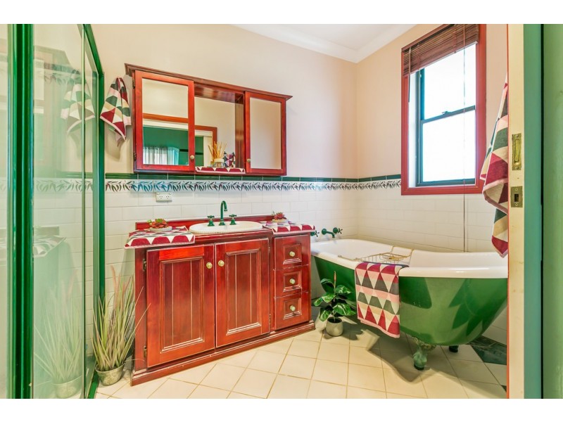 4 Gidley Street, Tamworth NSW 2340