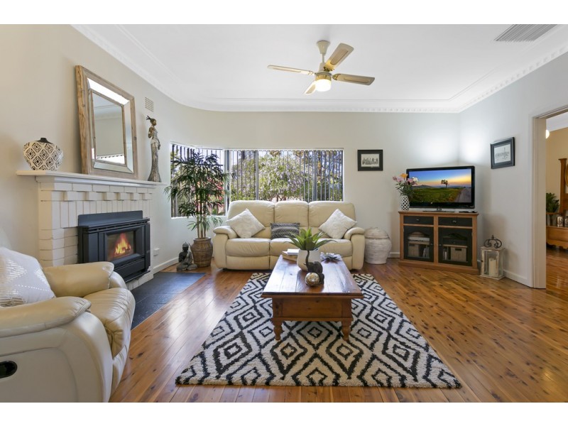 4 Robyn Street, Tamworth NSW 2340