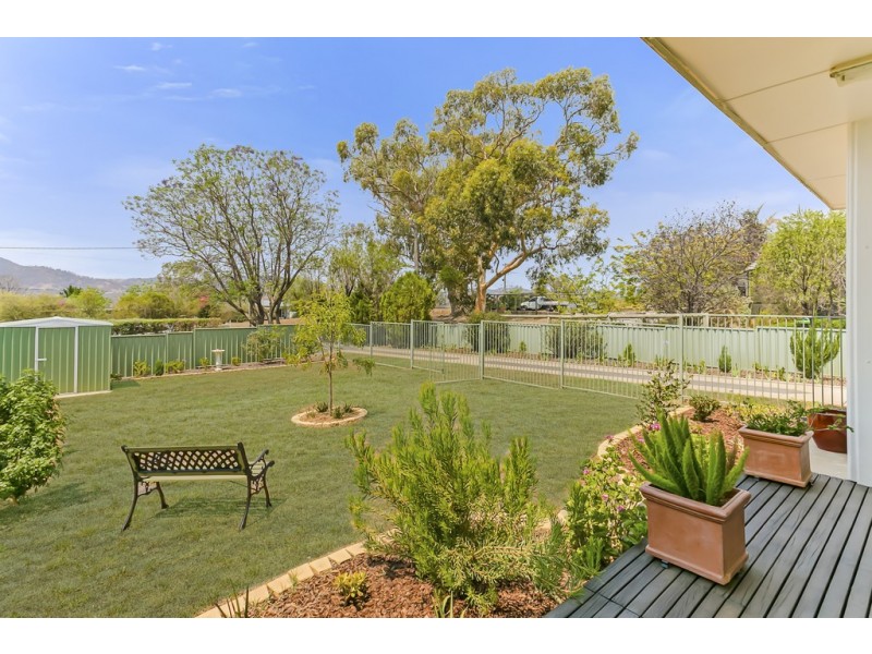 154 Calala Lane, Tamworth NSW 2340