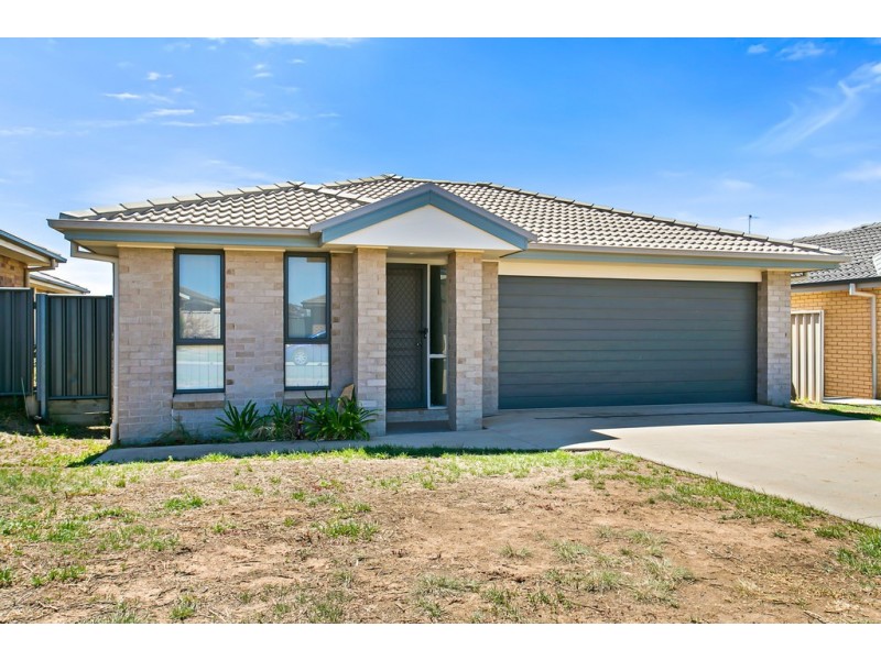 16 Rosella Avenue, Tamworth NSW 2340
