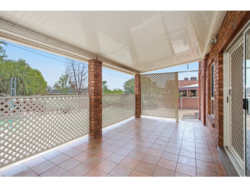 14 Camira Crescent, Tamworth NSW 2340