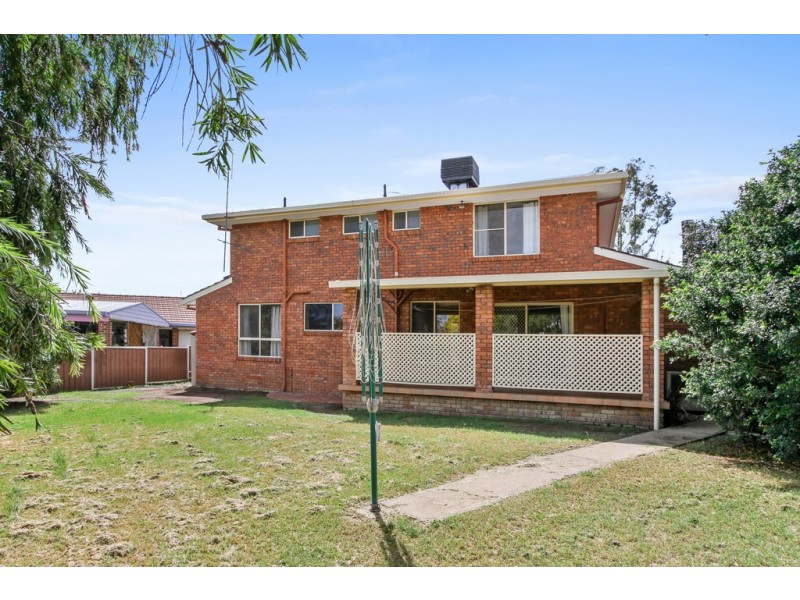 14 Camira Crescent, Tamworth NSW 2340