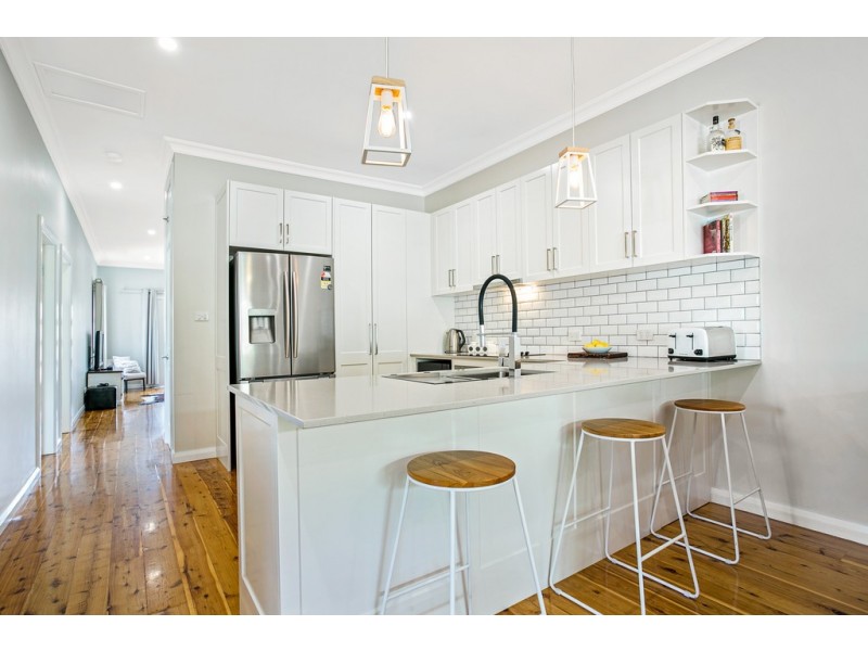 16B Rawson Avenue, Tamworth NSW 2340