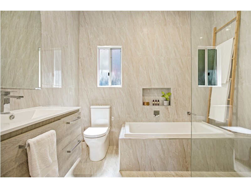 16B Rawson Avenue, Tamworth NSW 2340