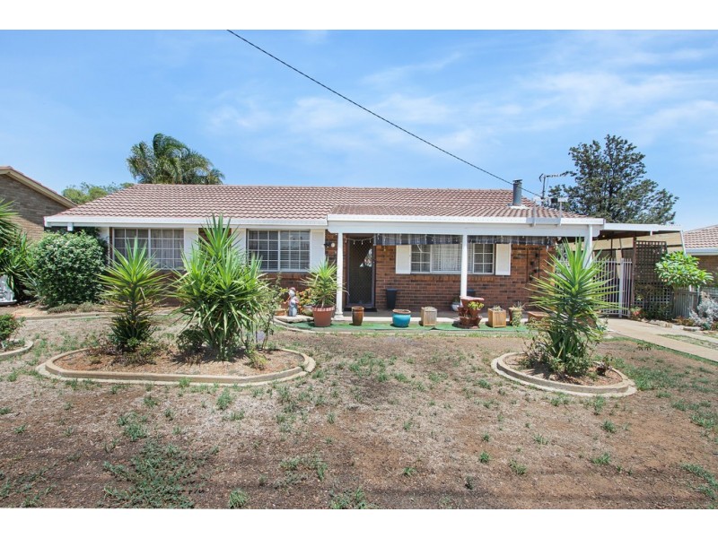 10 MacGregor Street, Tamworth NSW 2340