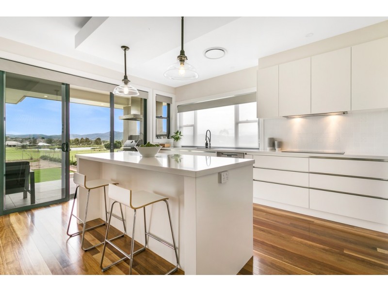 24 Rodeo Drive, Tamworth NSW 2340