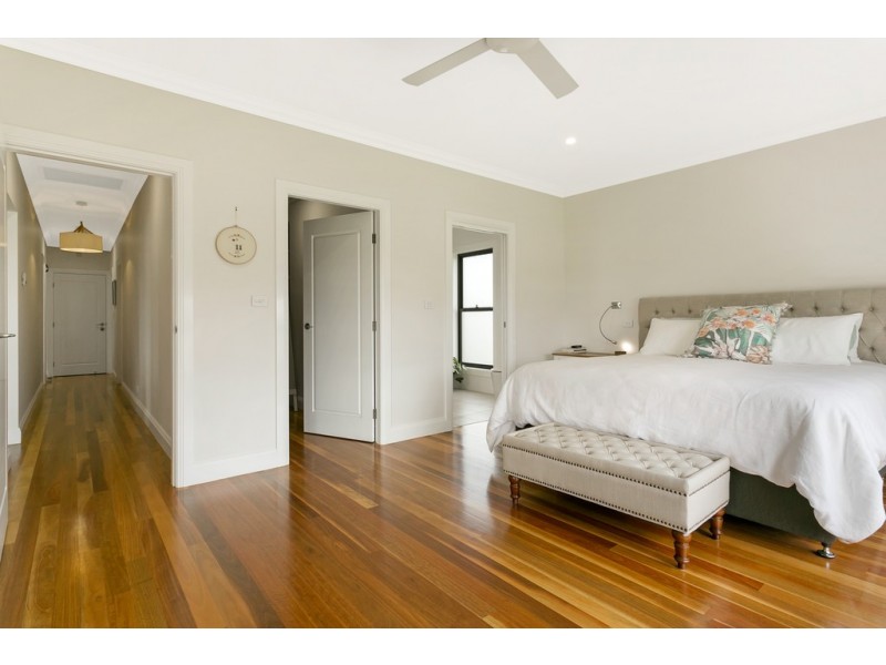 24 Rodeo Drive, Tamworth NSW 2340