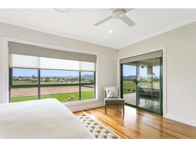 24 Rodeo Drive, Tamworth NSW 2340