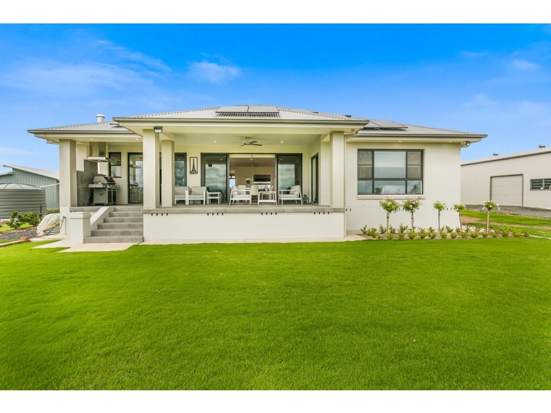 24 Rodeo Drive, Tamworth NSW 2340