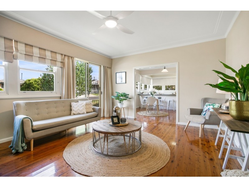 8 Ring Street, Tamworth NSW 2340