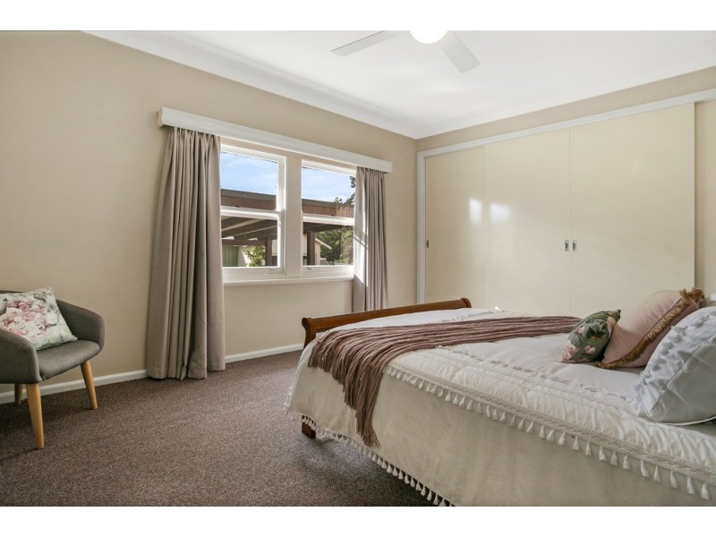 8 Ring Street, Tamworth NSW 2340