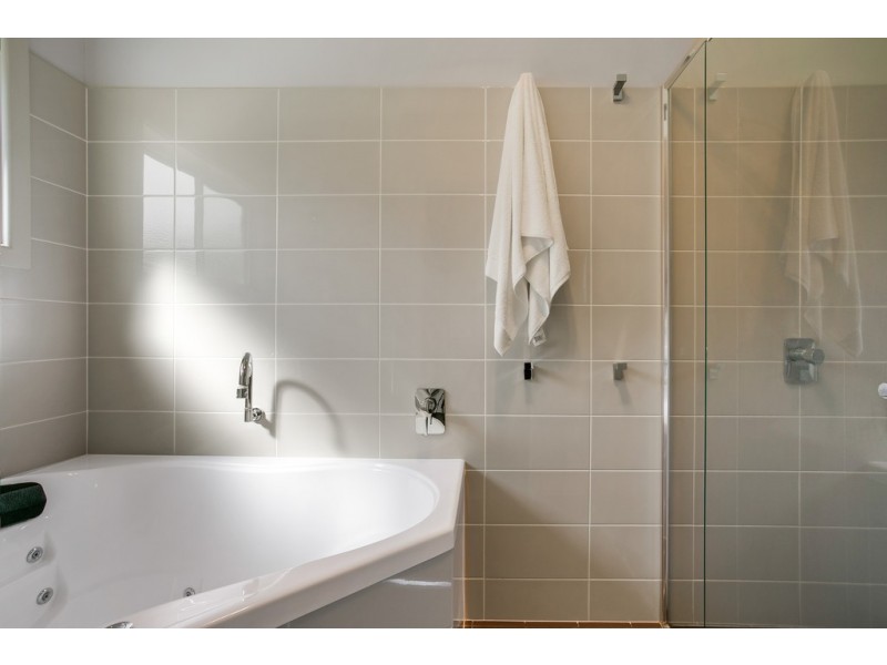 8 Ring Street, Tamworth NSW 2340