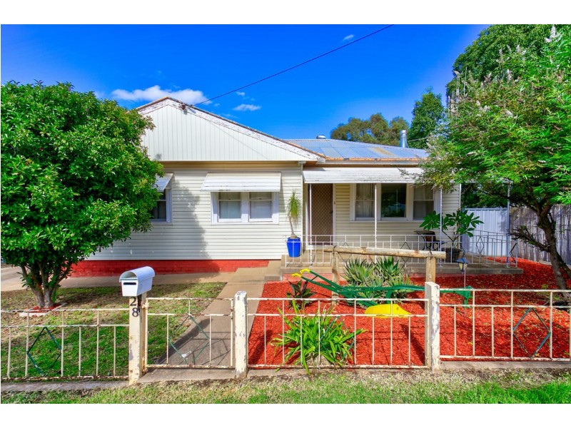 28 Riverview Street, Tamworth NSW 2340