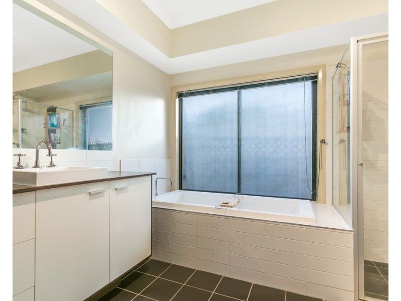 10 Emu Close, Tamworth NSW 2340