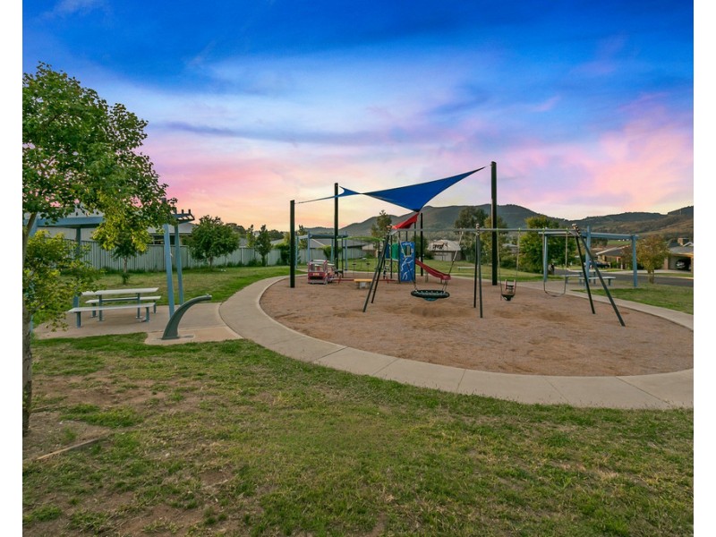 10 Emu Close, Tamworth NSW 2340