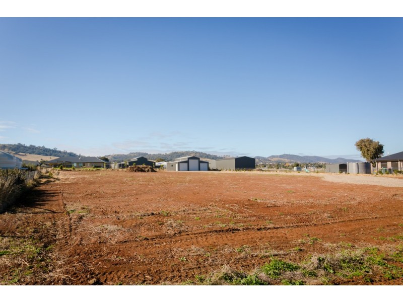 4 Wandella Court, Tamworth NSW 2340