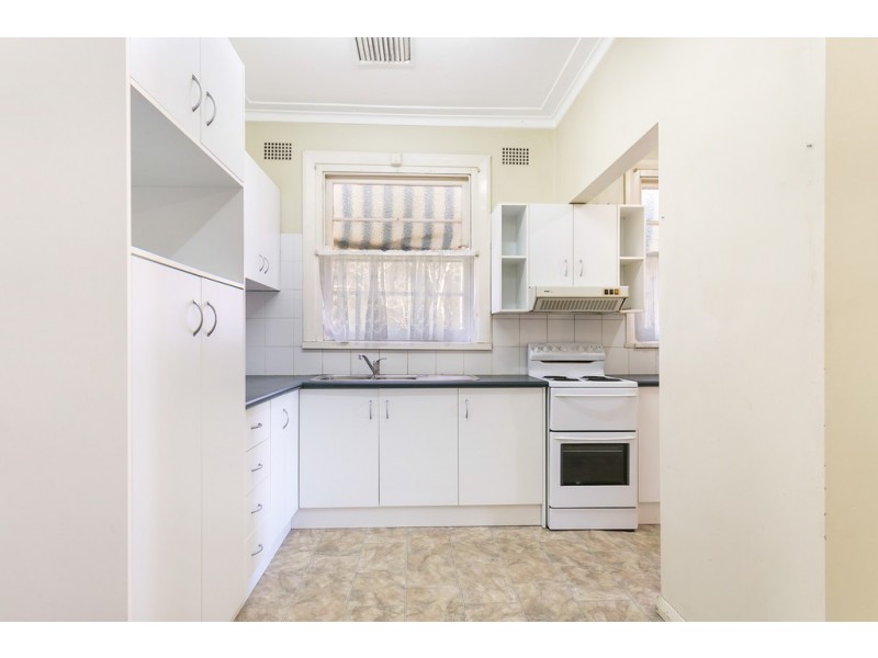 125 Piper Street, Tamworth NSW 2340