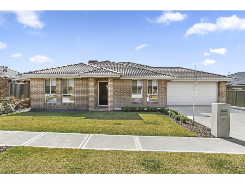 15 Faringdon Street, Tamworth NSW 2340