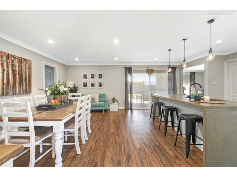 15 Faringdon Street, Tamworth NSW 2340