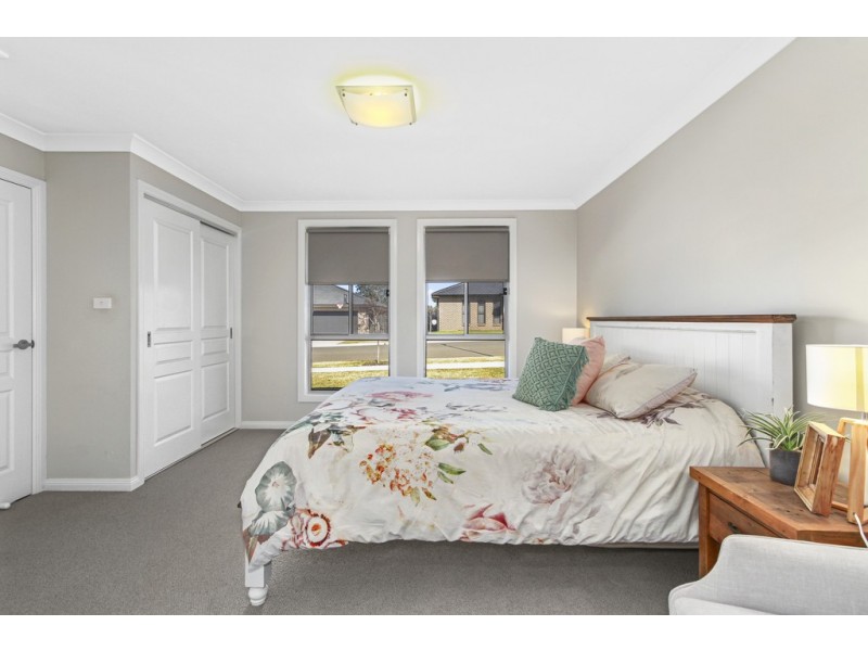 15 Faringdon Street, Tamworth NSW 2340